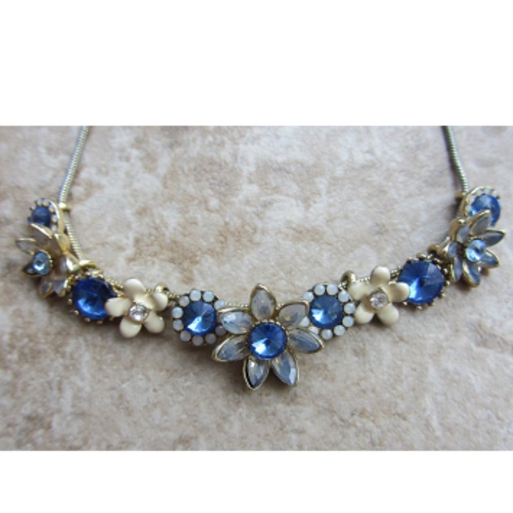 Betsey Johnson "Betsey Blues" Blue Faceted Stone Floral Charm Necklace